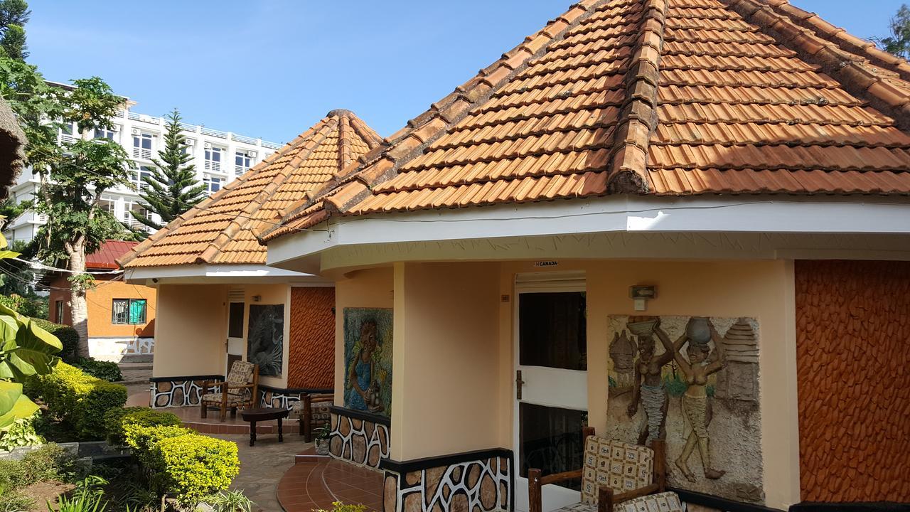 Phenicia Motel Entebbe Exterior photo