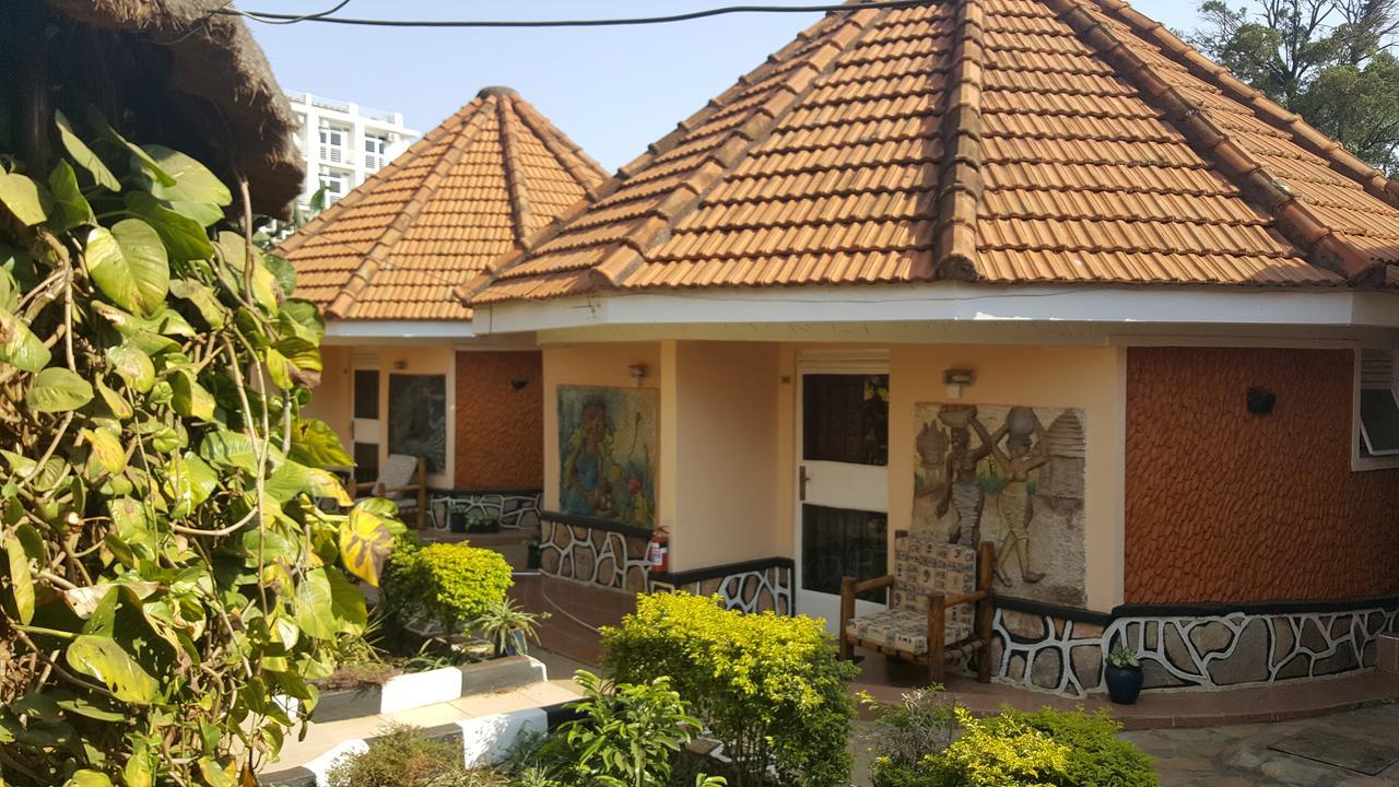 Phenicia Motel Entebbe Exterior photo